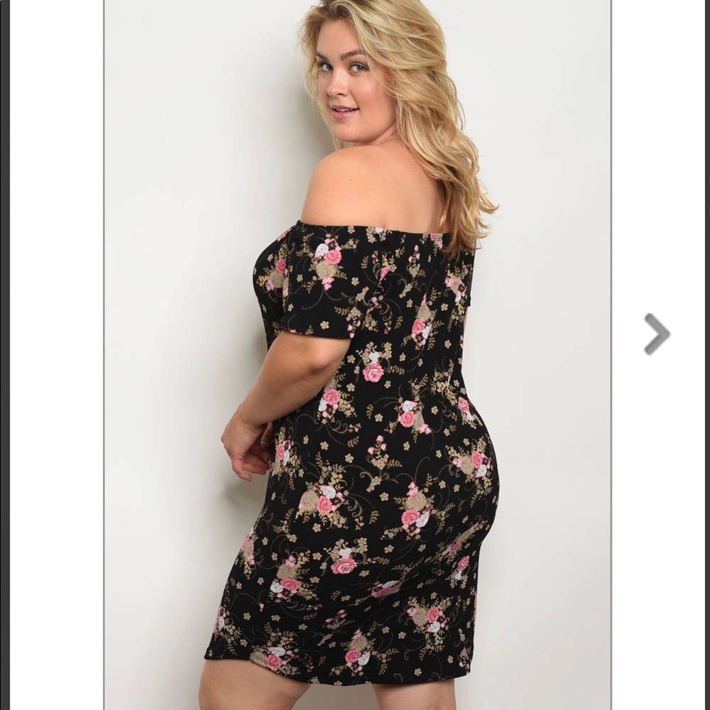 Black floral plus size dress